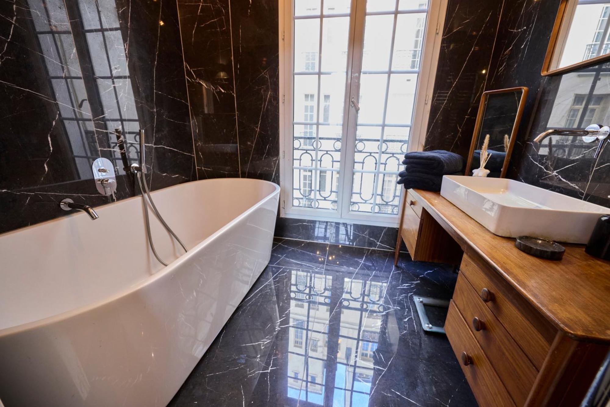 Un Studio Cosy Au Coeur De Paris 17 Batignolles , Monceau Luaran gambar